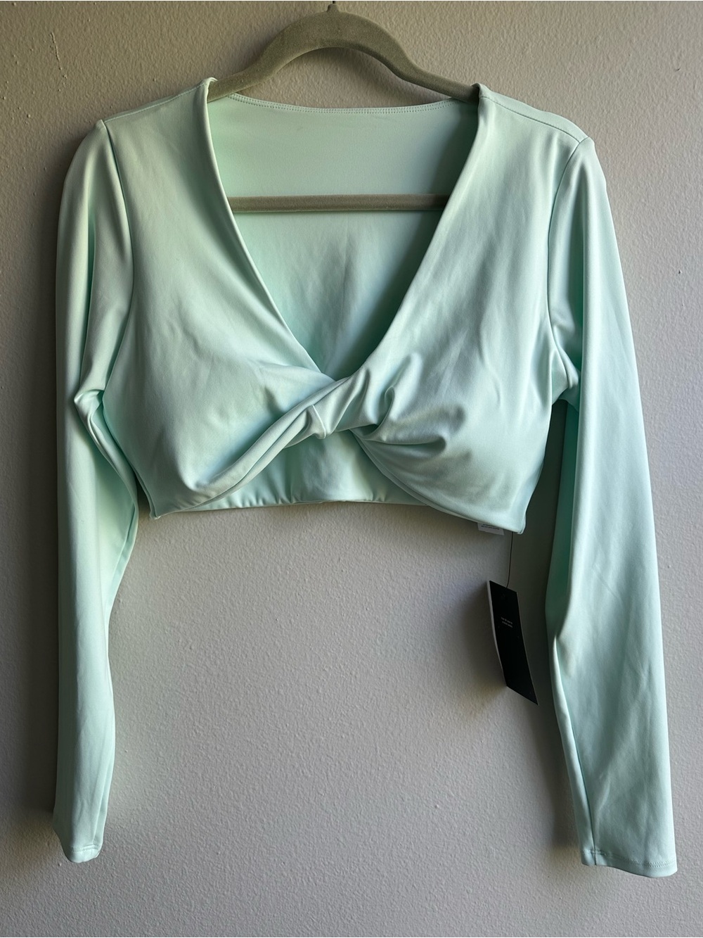NWT Fabletics Mint Twist-Front Long Sleeve Crop Top